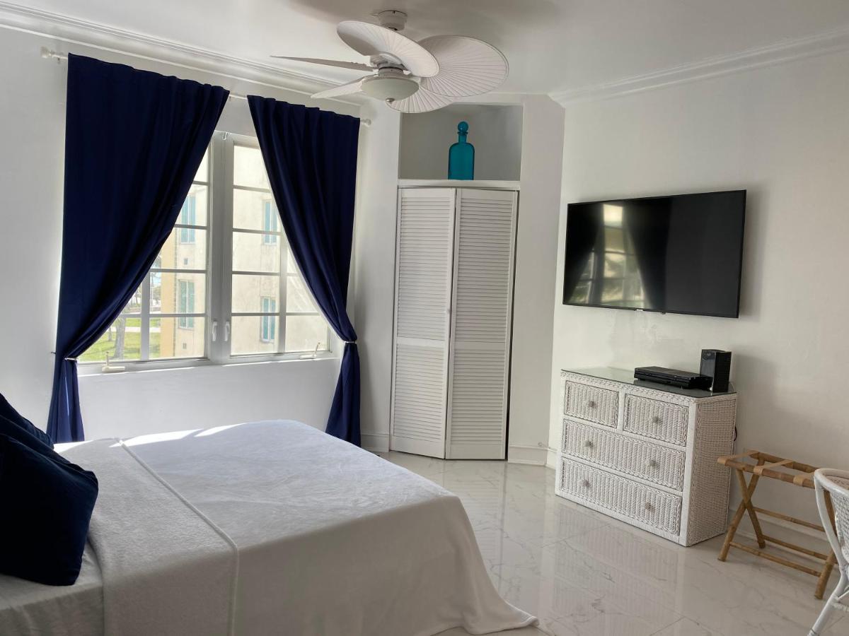 Sobe Ocean View Ocean Dr Charming Studio -316 Miami Beach Bagian luar foto